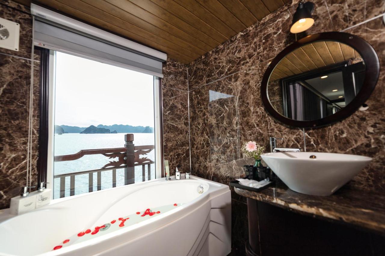 فندق Amanda Cruise Ha Long Bay المظهر الخارجي الصورة